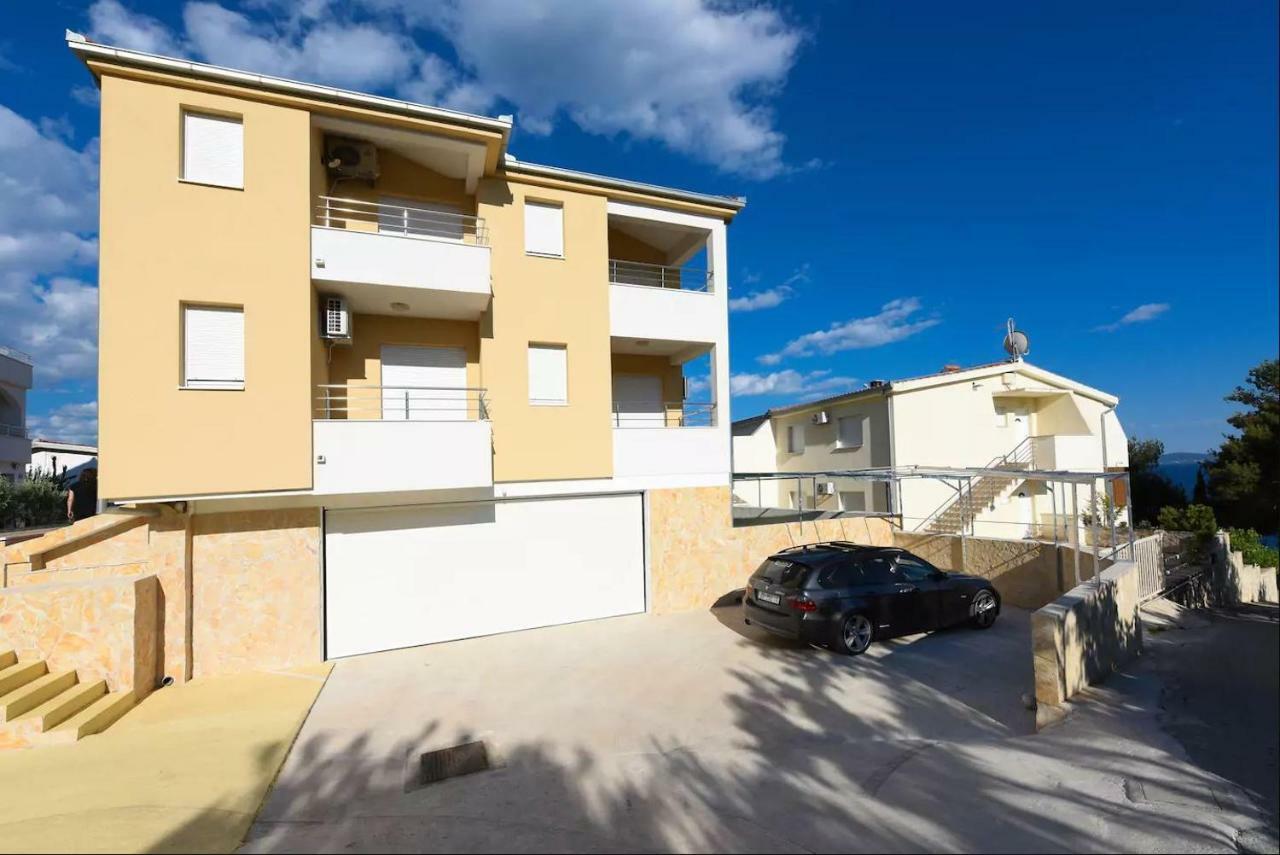 Apartments Otok 2 Trogir Exterior photo